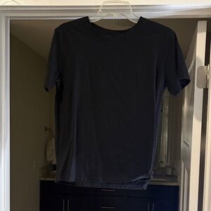 SHEIN Men's Black Short Sleeve Tee